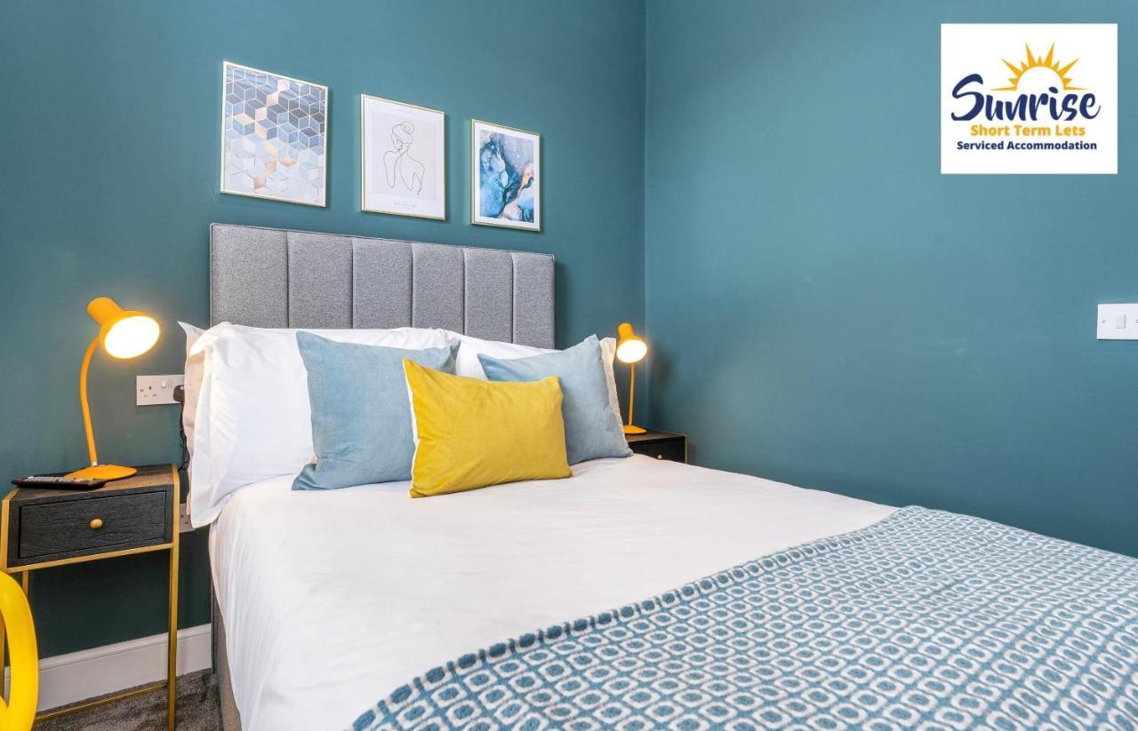 Apartment Leith Walk, Is 3 Rooms, King Beds With Tvs, Central Location, Albert Place, Wifi, Sleeps 6, Great For Contractors, Business, Relocation, Groups, Long Stays Welcome, Weekly Or Monthly, Just Ask Sunriseshortlets Edinburgh