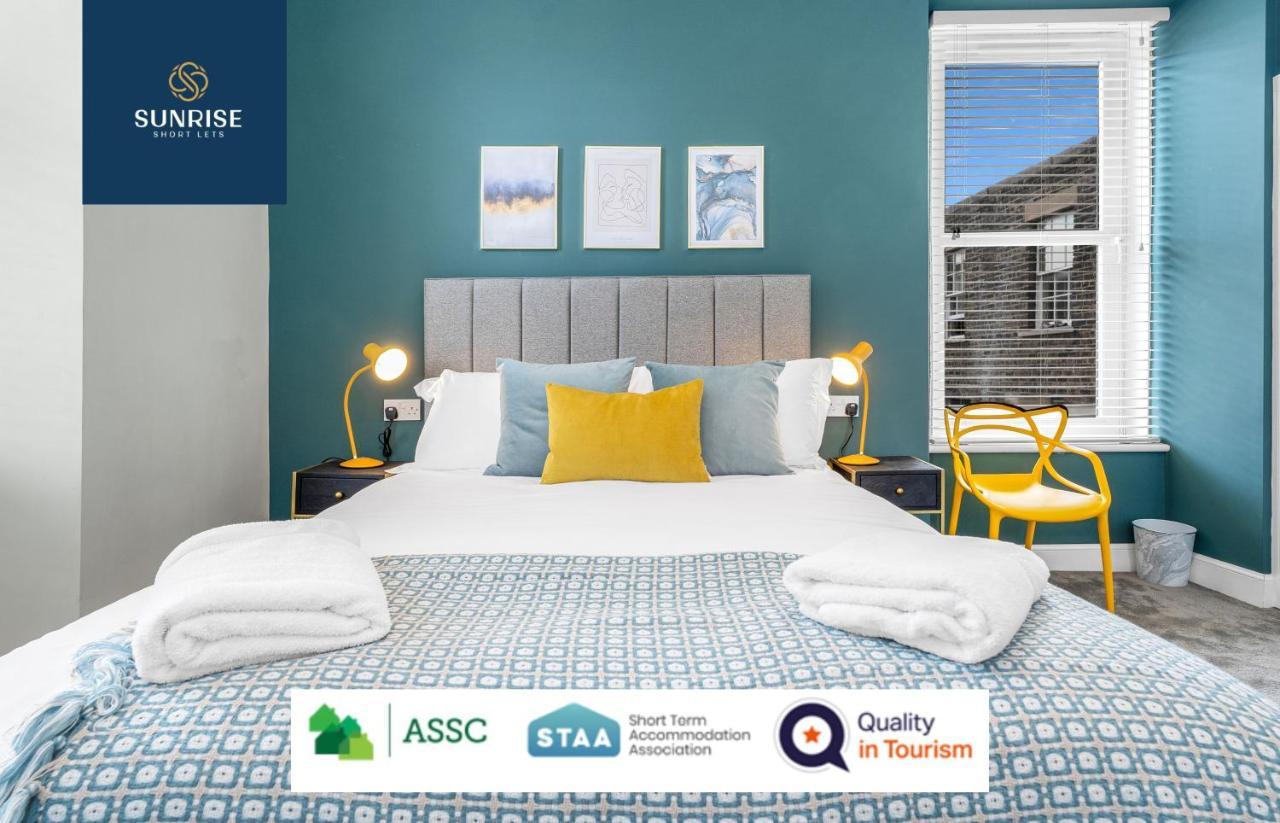 Apartment Leith Walk, Is 3 Rooms, King Beds With Tvs, Central Location, Albert Place, Wifi, Sleeps 6, Great For Contractors, Business, Relocation, Groups, Long Stays Welcome, Weekly Or Monthly, Just Ask Sunriseshortlets